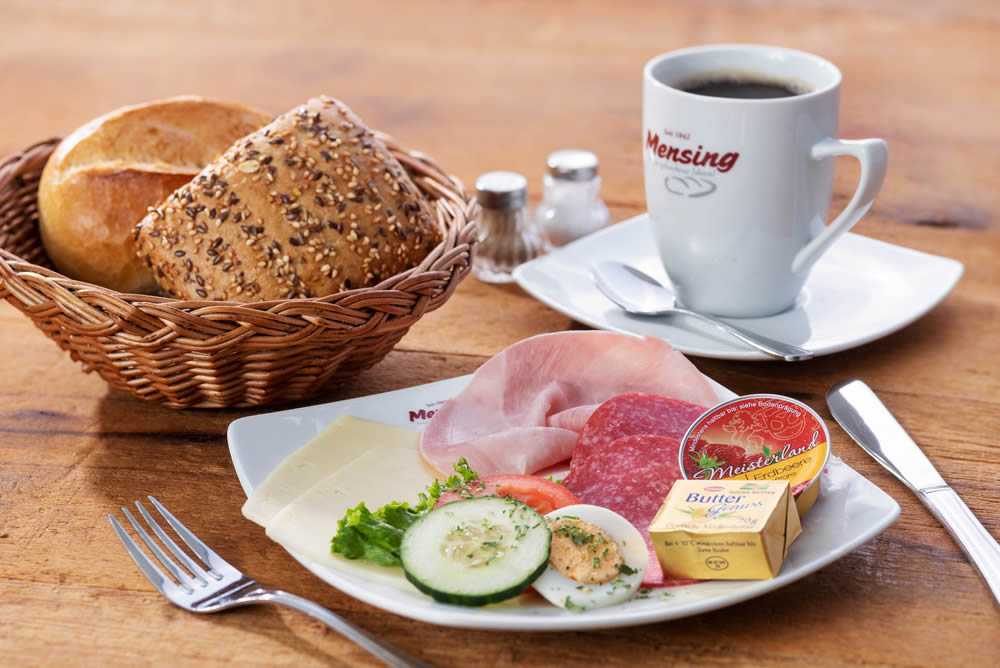 MENSINGS FRÜHSTÜCK